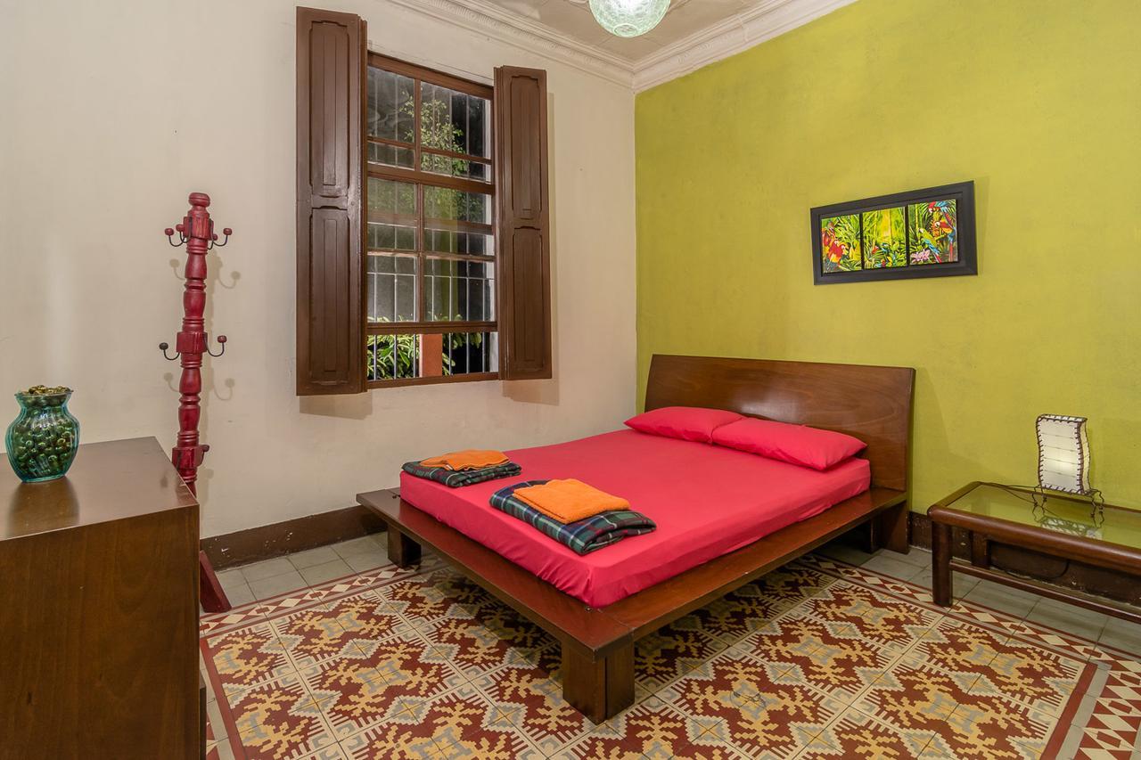 Raiz Hostel Medellin Luaran gambar