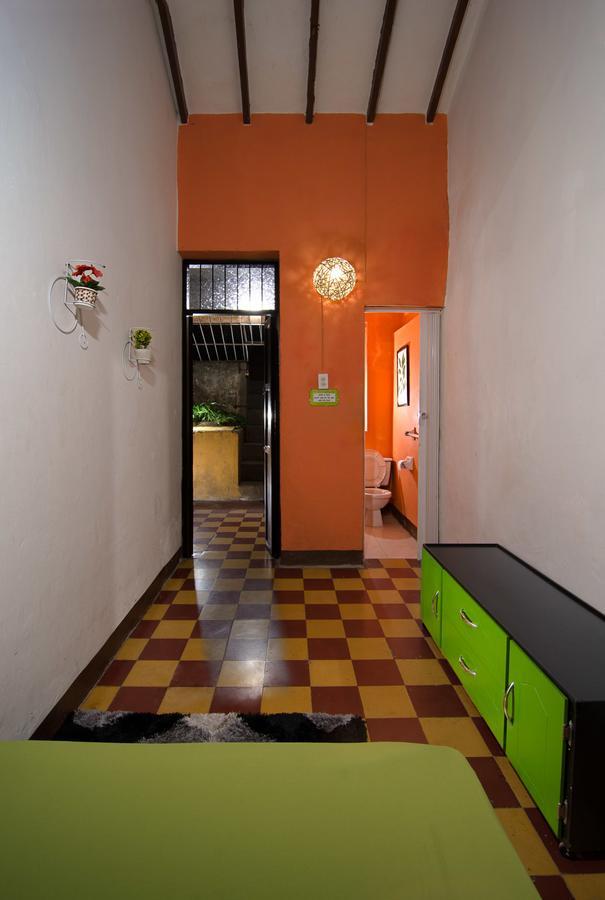 Raiz Hostel Medellin Bilik gambar