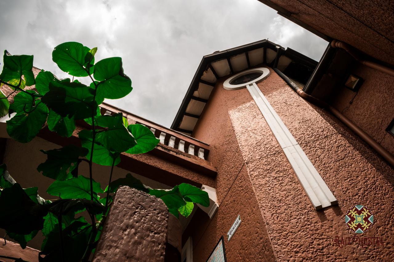 Raiz Hostel Medellin Luaran gambar