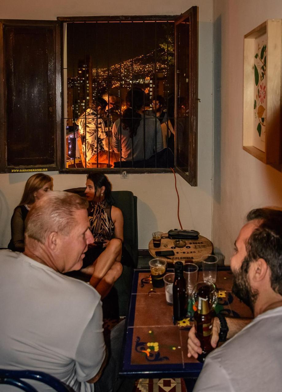 Raiz Hostel Medellin Luaran gambar