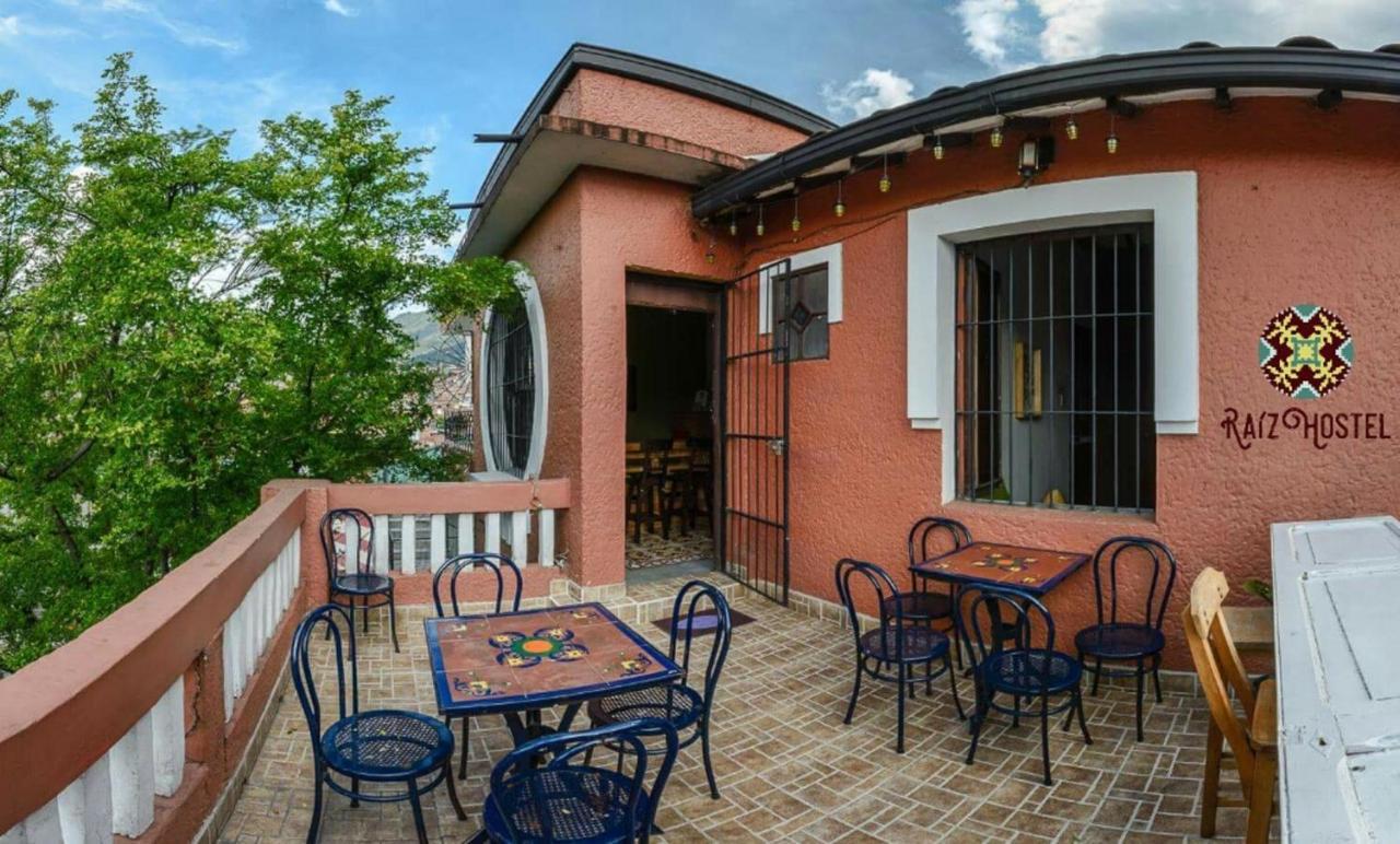 Raiz Hostel Medellin Luaran gambar