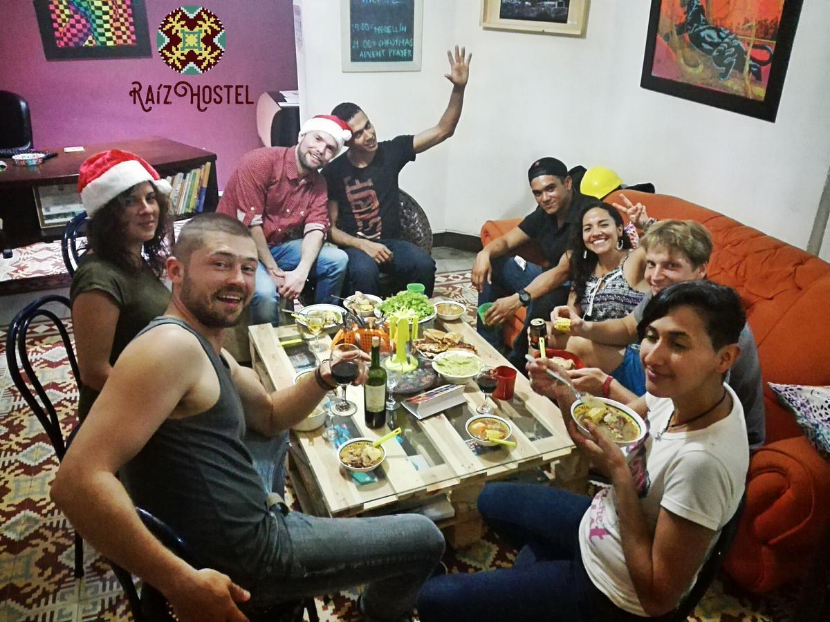 Raiz Hostel Medellin Luaran gambar